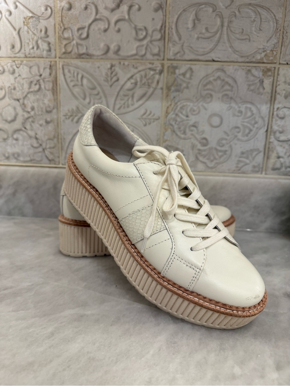 Dolce Vita Cream Platform Lace-Up Sneakers